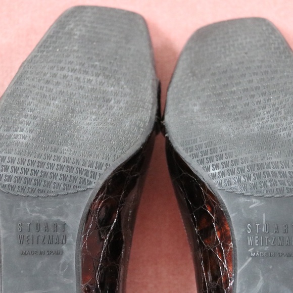 Stuart Weitzman Crocodile Pattern Kitten Heels - Picture 6 of 8